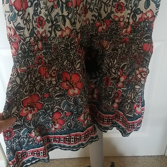 Express Folksy Floral Print Off Shoulder Romper - Picture 4 of 7